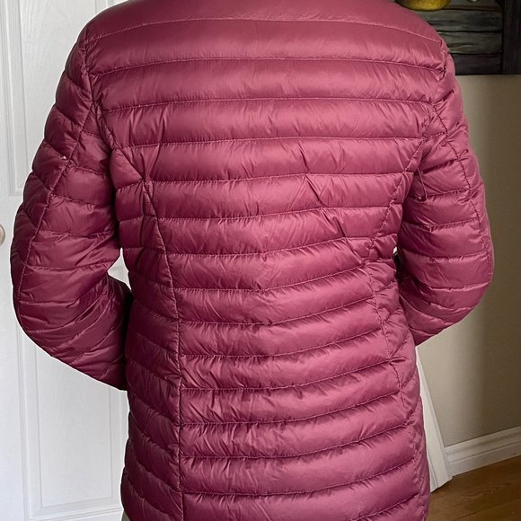 Kate Spade packable down coat jacket with hood in deep cherry pink red - Picture 7 of 7